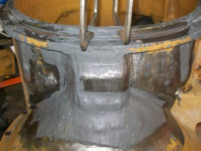 Sprucken växellåda reparerad med Belzona 1111 (Super Metal)