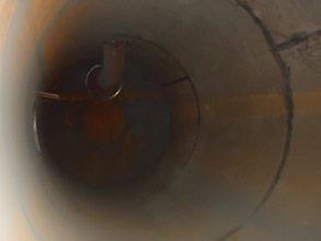Danos por corrosão em vaso de processo