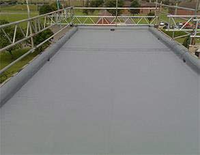 Materiał Belzona 3111 (Flexible Membrane) zastosowany do zabezpieczenia dachu budynku