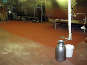 Golv reparerat med Belzona 4181 (AHR Magma-Quartz)