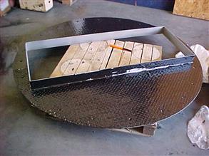 用贝尔佐纳 (Belzona) 4341（乳浆 CR4）涂覆的钢板极耐热酸