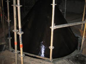 Cone de silo revestido com Belzona 4351