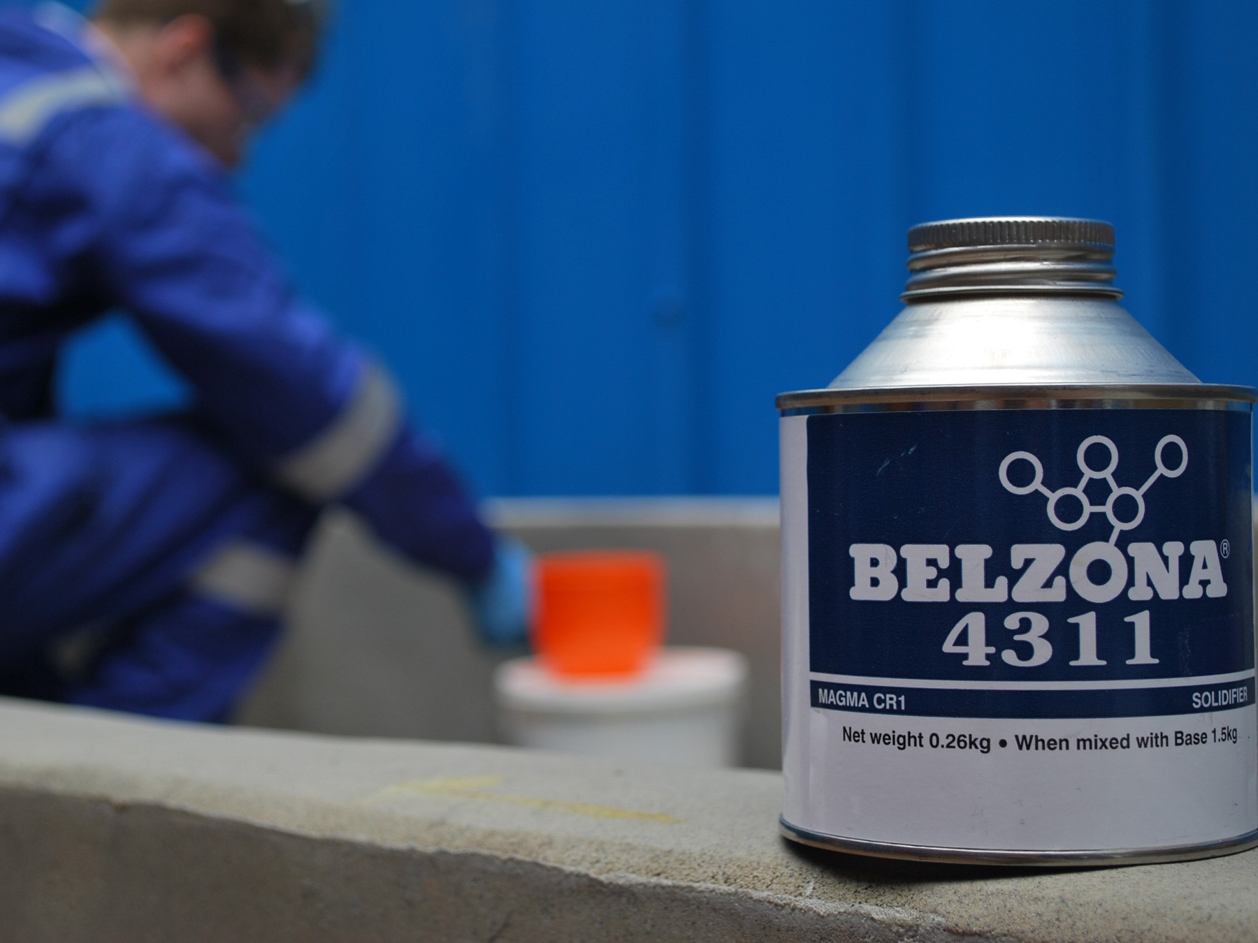 PRESENTATION D'UN REVETEMENT RESISTANT AUX PRODUITS CHIMIQUES REFORMULE - BELZONA 4311